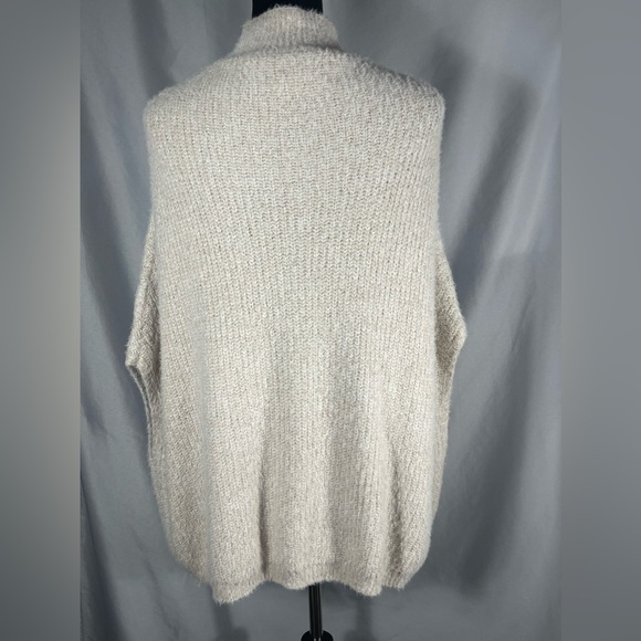 Akemi + Kin Anthropologie Rosie Pointelle Knit Eyelash Sweater Cream One Size - Picture 2 of 11